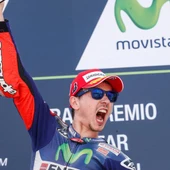 Jorge Lorenzo logra el triundo en Motorland Jorge Lorenzo logra el triundo en Motorland