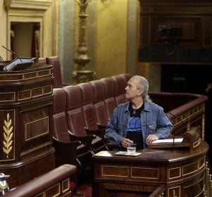 Sabino Cuadra en el momento en el que Jesús Posada le expulsa de la tribuna Sabino Cuadra en el momento en el que Jesús Posada le expulsa de la tribuna