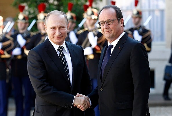 Hollande y Putin inician su reunión sobre las crisis en Siria y Ucrania Hollande y Putin inician su reunión sobre las crisis en Siria y Ucrania