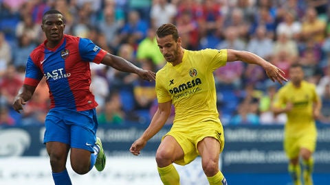 Simao Mate, jugador del Levante, durante el partido contra el Villarreal