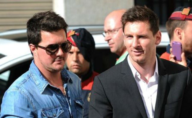 Un hermano mayor de Messi, en el hospital tras un siniestro en el que su lancha quedó cubierta de sangre Un hermano mayor de Messi, en el hospital tras un siniestro en el que su lancha quedó cubierta de sangre