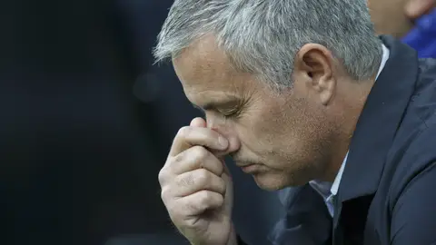 José Mourinho, durante un partido con el Chelsea José Mourinho, durante un partido con el Chelsea