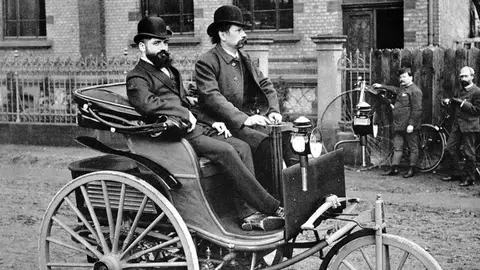 Coche antiguo Coche antiguo
