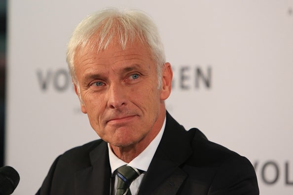 El presidente de Volkswagen: "A finales de 2016 deberán estar arreglados todos los coches" El presidente de Volkswagen: "A finales de 2016 deberán estar arreglados todos los coches"