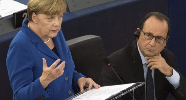 La tertulia: Hollande y Merkel piden unión en Europa La tertulia: Hollande y Merkel piden unión en Europa