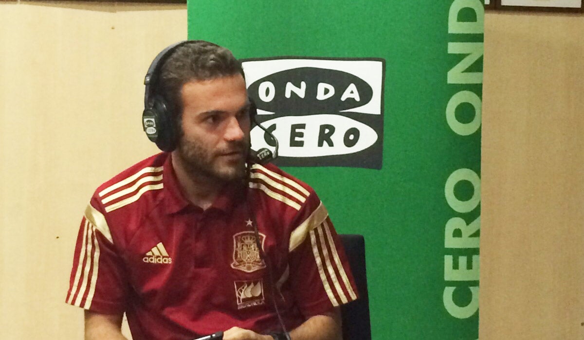 Juan Mata: "Benítez es un entrenador estratega pero no es defensivo" Juan Mata: "Benítez es un entrenador estratega pero no es defensivo"