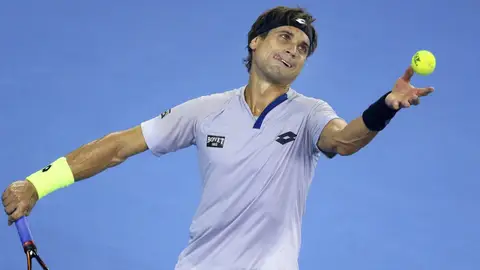 David Ferrer, ejecutando un saque David Ferrer, ejecutando un saque