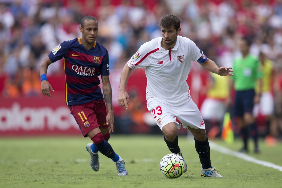 La LFP denuncia insultos del público al árbitro del Sevilla-Barcelona La LFP denuncia insultos del público al árbitro del Sevilla-Barcelona