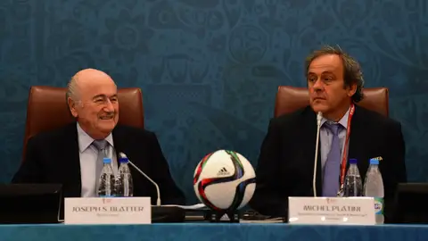 Joseph Blatter y Michel Platini Joseph Blatter y Michel Platini