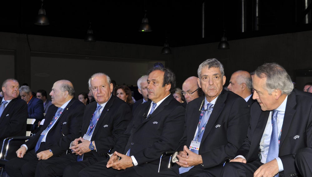 Ángel María Villar junto a Michel Platini en un evento de la UEFA