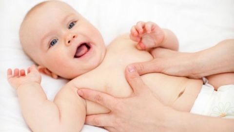 Cosquillas en los beb&eacute;s