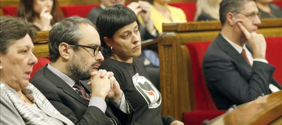 Pactan iniciar un proceso de república catalana. Pactan iniciar un proceso de república catalana.