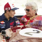 Ángel Nieto junto a Marc Márquez Ángel Nieto junto a Marc Márquez