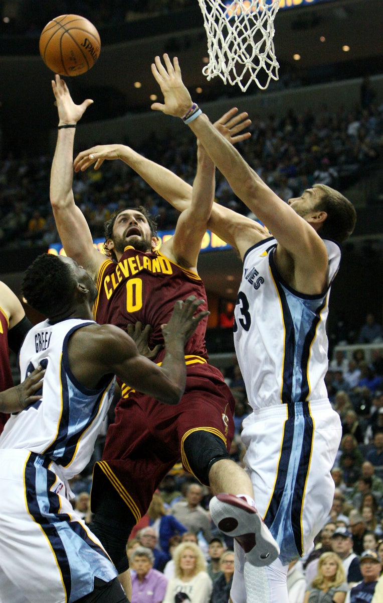 Marc Gasol ejerce de líder en la primera victoria de Memphis Marc Gasol ejerce de líder en la primera victoria de Memphis