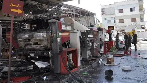 Al menos 40 muertos y más de 100 heridos. Al menos 40 muertos y más de 100 heridos.