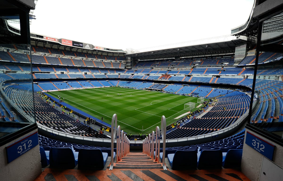 El Trofeo Santiago Bernabéu se jugará el 16 de agosto ante el Stade de Reims El Trofeo Santiago Bernabéu se jugará el 16 de agosto ante el Stade de Reims