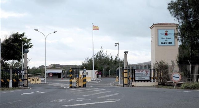 Los cuerpos de los tres fallecidos en el Atlántico llegan a Gran Canaria Los cuerpos de los tres fallecidos en el Atlántico llegan a Gran Canaria
