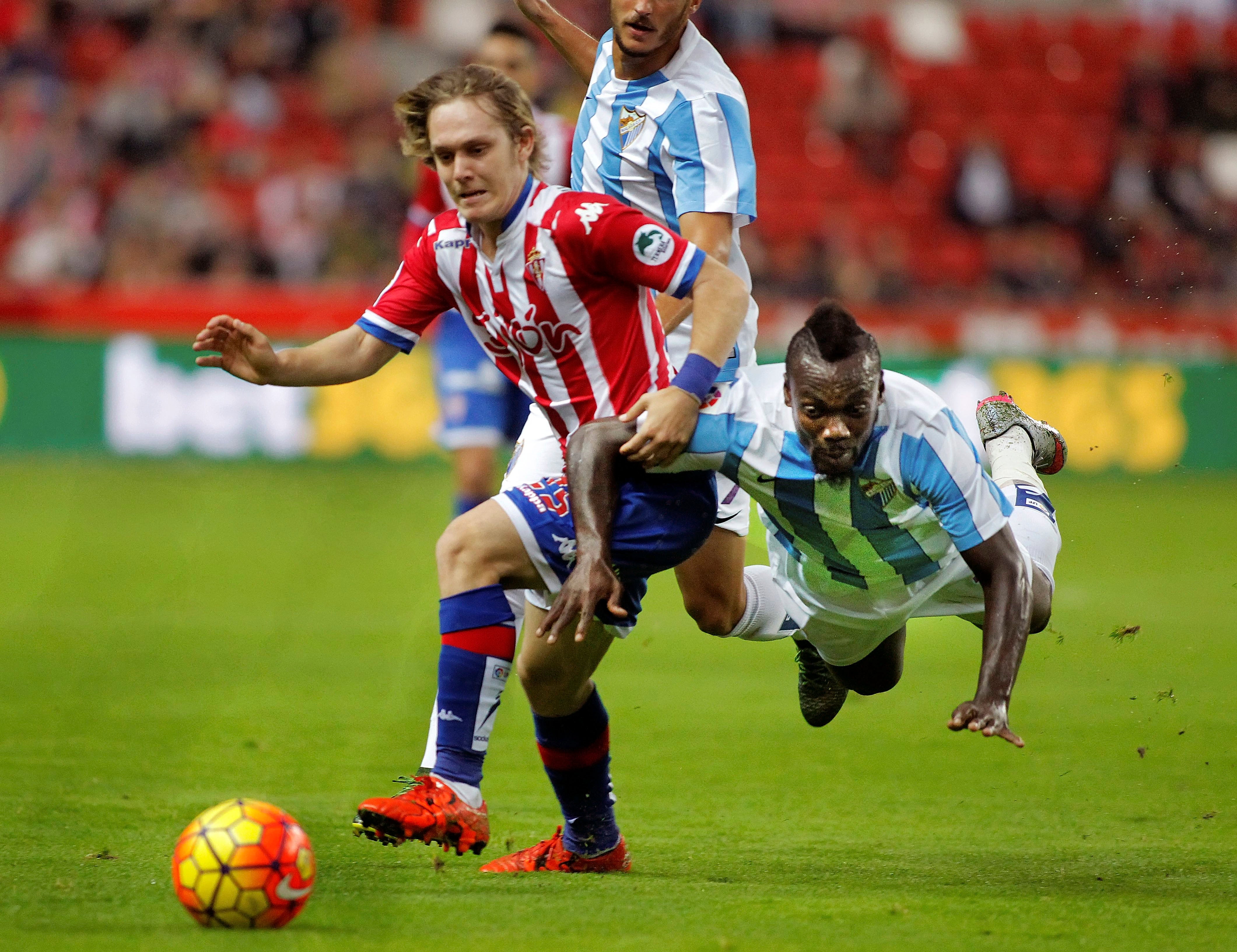 Sporting 1 - 0 Málaga. Halilovic da el triunfo al Sporting Sporting 1 - 0 Málaga. Halilovic da el triunfo al Sporting
