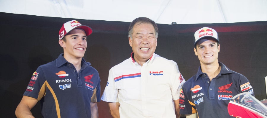 Nakamoto, junto a Márquez y Pedrosa Nakamoto, junto a Márquez y Pedrosa