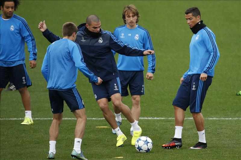 James, Ramos y Keylor vuelven a la convocatoria del Madrid para la Champions James, Ramos y Keylor vuelven a la convocatoria del Madrid para la Champions