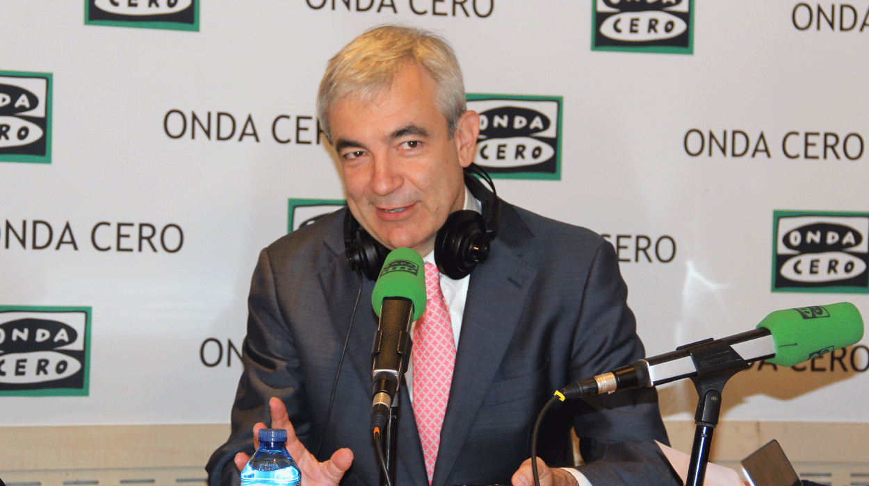 Luis Garicano: "Antonio Baños quiere crear un país nuevo y ni siquiera sabe contar" Luis Garicano: "Antonio Baños quiere crear un país nuevo y ni siquiera sabe contar"