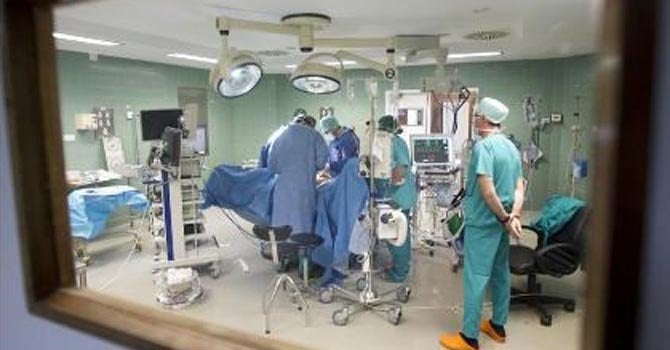 Sociedad Anónima: Doctor Pablo Moreno, Jefe de Endocrinología del Hospital de Bellvitge Sociedad Anónima: Doctor Pablo Moreno, Jefe de Endocrinología del Hospital de Bellvitge