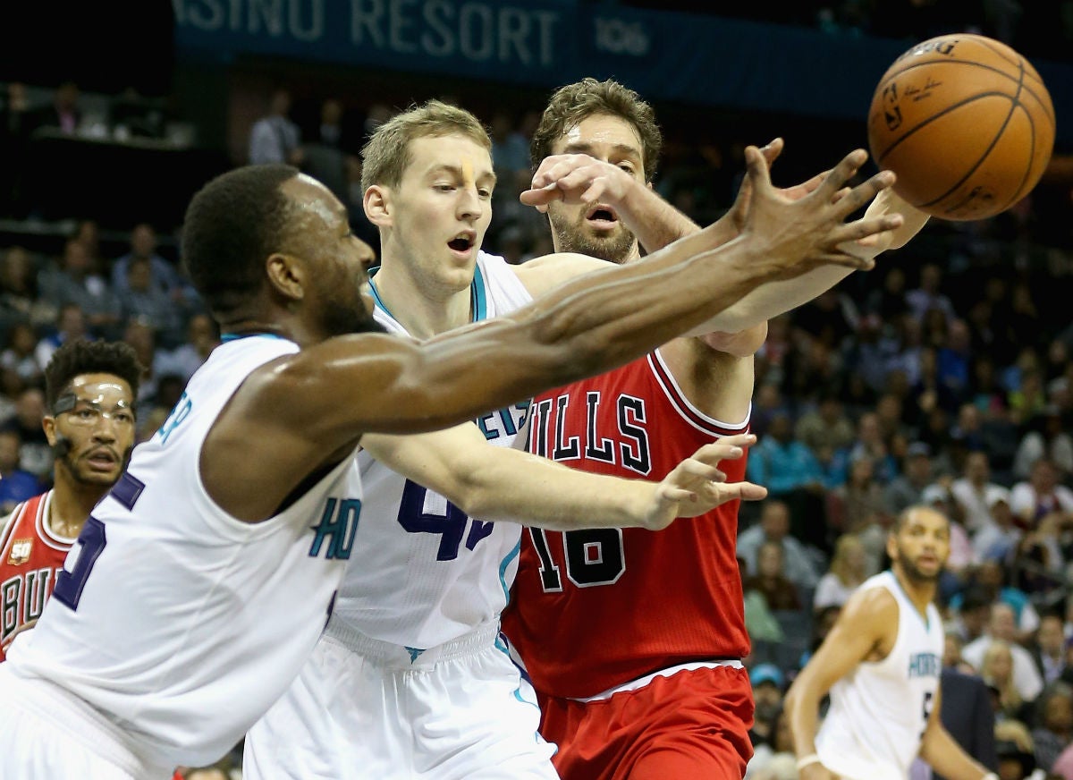 Naufragio de los Bulls de Pau Gasol ante los Hornets Naufragio de los Bulls de Pau Gasol ante los Hornets