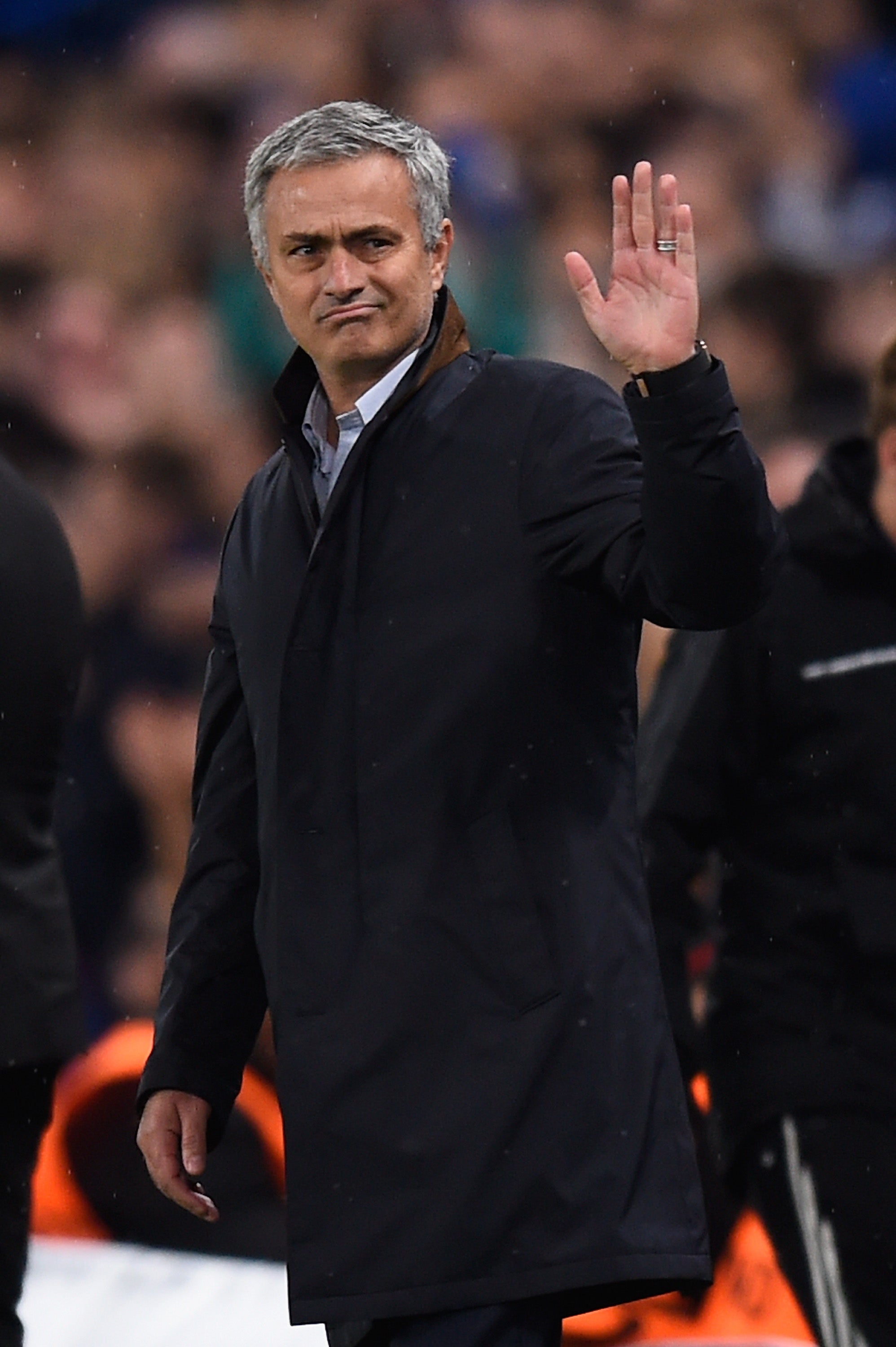 Mourinho: "El público ha vuelto a demostrar que me quiere aquí, lo de hoy ha sido increíble" Mourinho: "El público ha vuelto a demostrar que me quiere aquí, lo de hoy ha sido increíble"