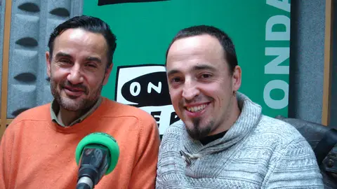 Iker Bengoetxea, cantante, y José Antonio Hoyos, presidente del Foro de la Música y las Artes Escénicas Iker Bengoetxea, cantante, y José Antonio Hoyos, presidente del Foro de la Música y las Artes Escénicas