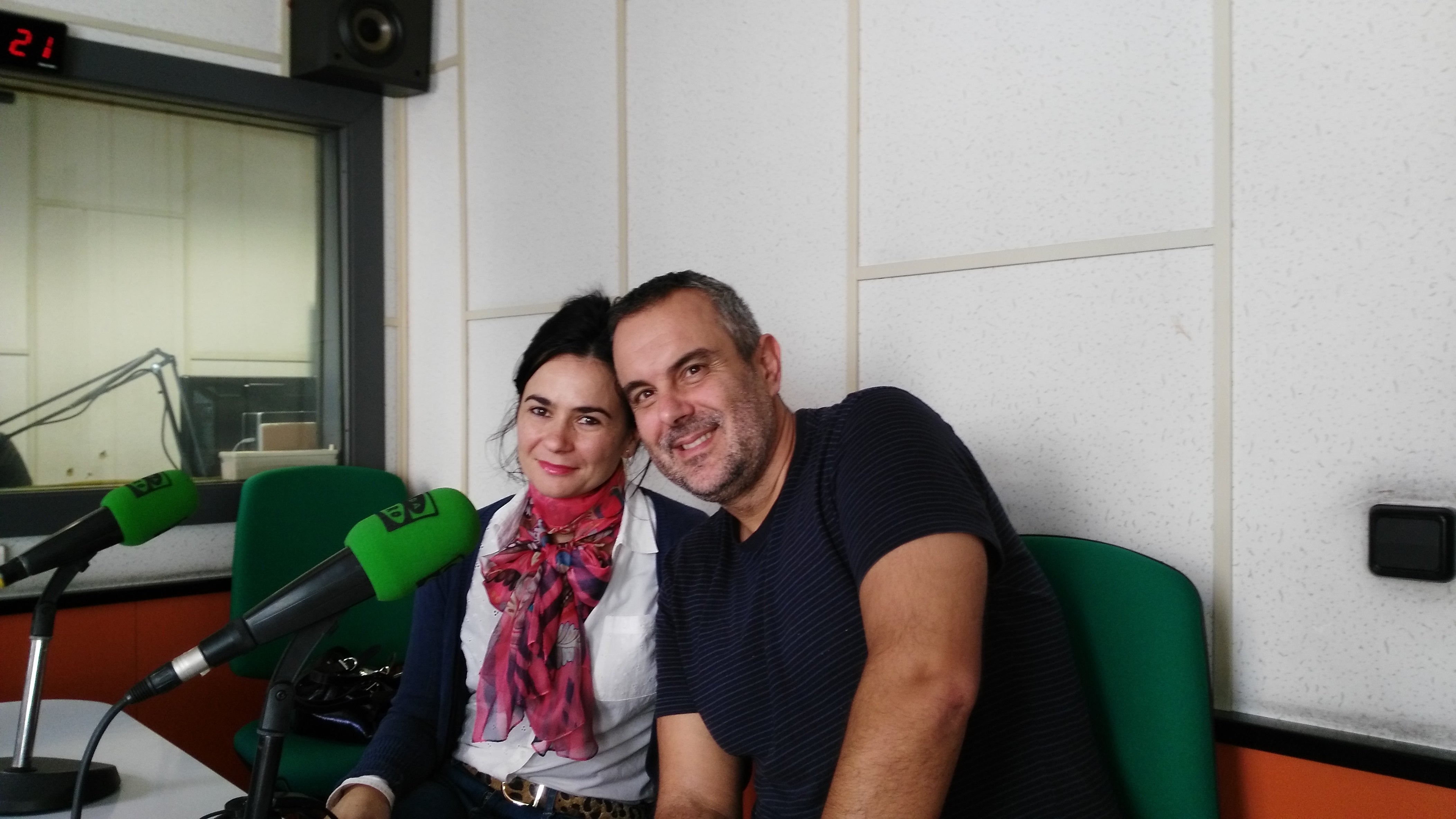 "Gijón en la Onda" 06/11/2015 con Ana Fierro "Gijón en la Onda" 06/11/2015 con Ana Fierro