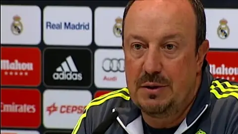 Benítez en rueda de prensa Benítez en rueda de prensa