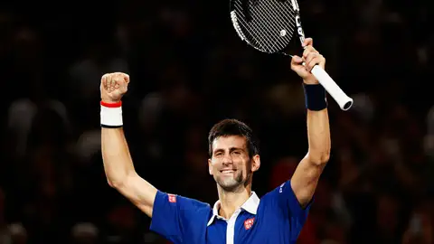 Djokovic celebra su victoria en París Djokovic celebra su victoria en París