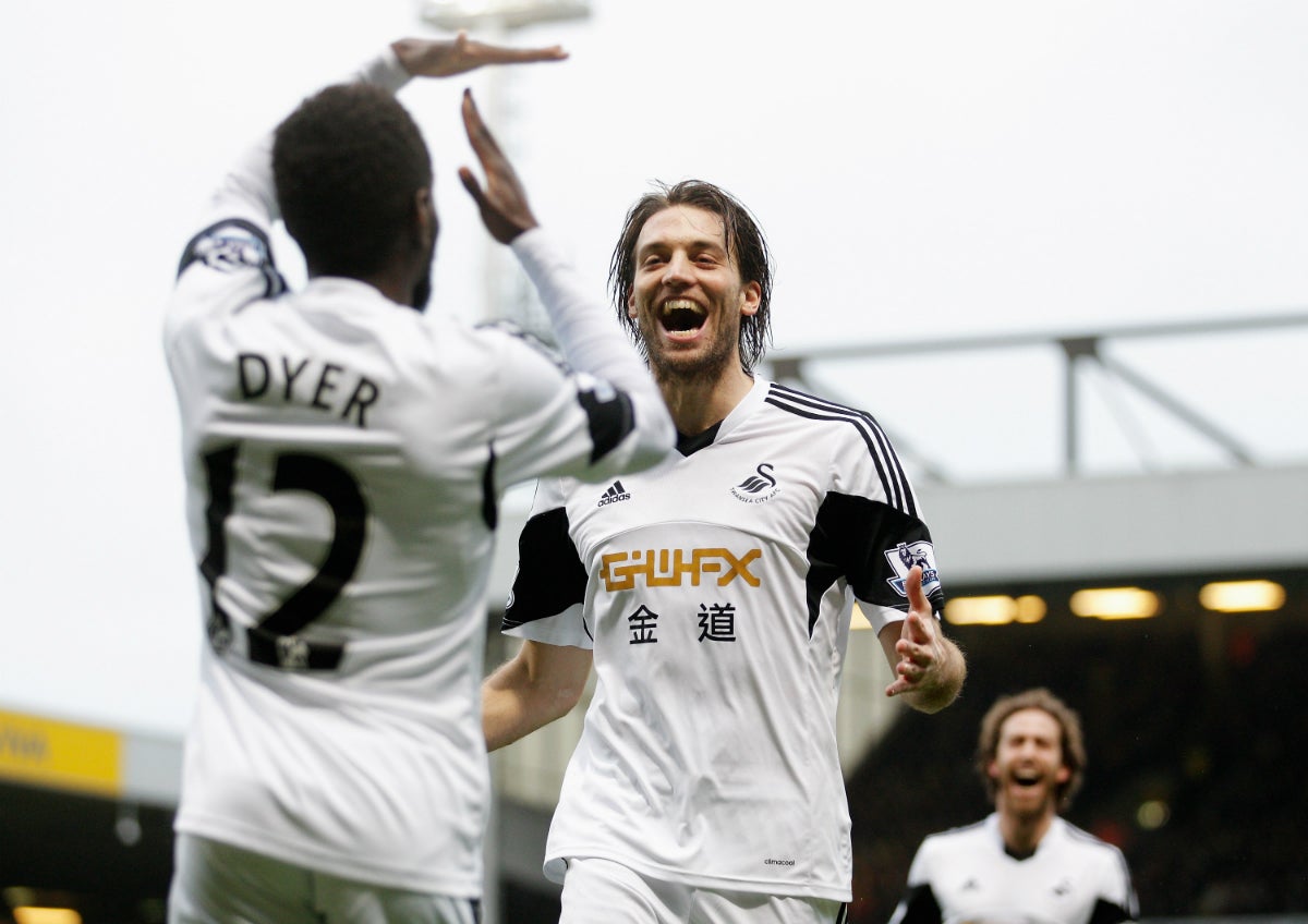 Michu rescinde su contrato con el Swansea y se convierte en agente libre Michu rescinde su contrato con el Swansea y se convierte en agente libre