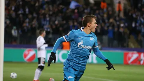 Shatov celebra su gol contra el Valencia Shatov celebra su gol contra el Valencia