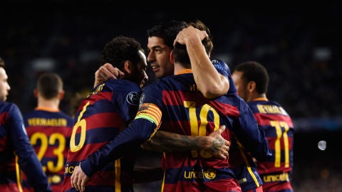 Los jugadores celebrando un gol