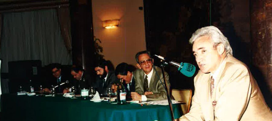 Luis del Olmo fichó por Onda Cero el 2 de julio de 1991 Luis del Olmo fichó por Onda Cero el 2 de julio de 1991