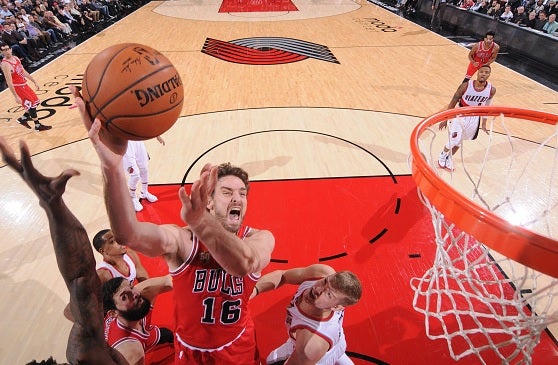 Pau Gasol lidera a los Bulls en la victoria ante los Blazers Pau Gasol lidera a los Bulls en la victoria ante los Blazers