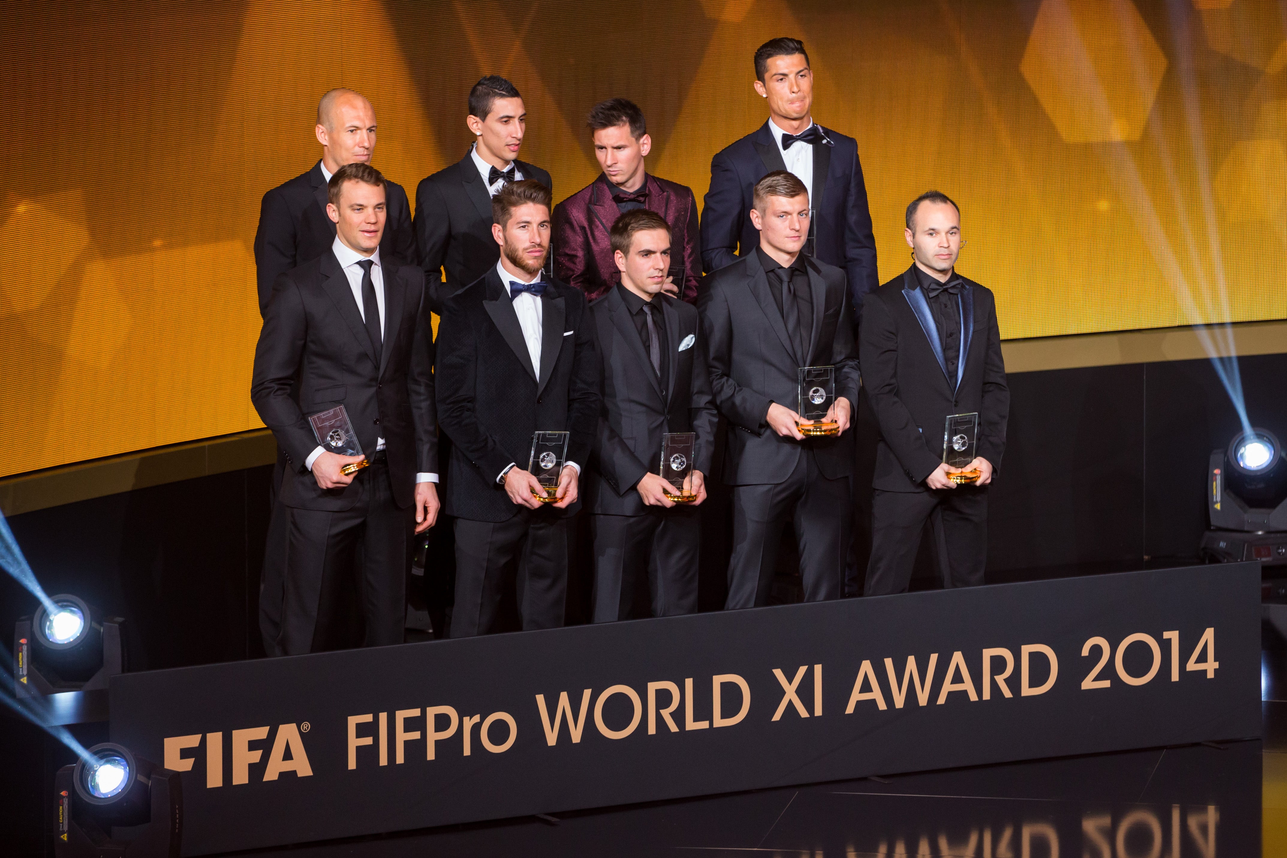 Once españoles entre los preseleccionados para el "Once FIFPro 2015" Once españoles entre los preseleccionados para el "Once FIFPro 2015"