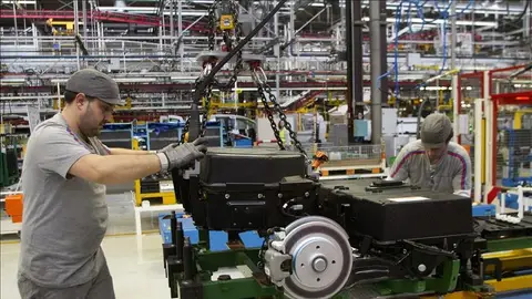 La economía española crece el 0,8 % en tercer trimestre por la demanda nacional La economía española crece el 0,8 % en tercer trimestre por la demanda nacional