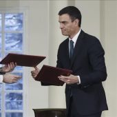 Mariano Rajoy con Pedro Sánchez.