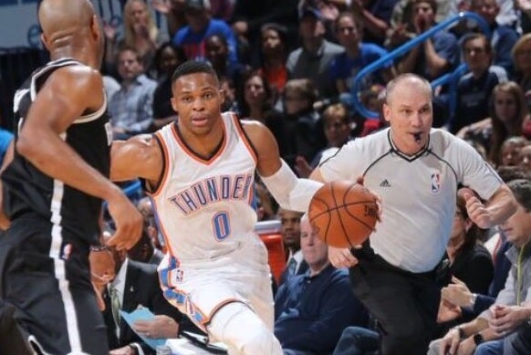 Durant prolonga la racha de los Thunder ante los Nets Durant prolonga la racha de los Thunder ante los Nets