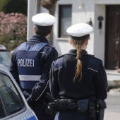 Dos agentes de la policía alemana