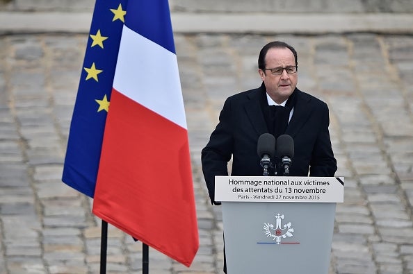 François Hollande: "Francia hará todo lo necesario para destruir al ejército de fanáticos del 13N" François Hollande: "Francia hará todo lo necesario para destruir al ejército de fanáticos del 13N"