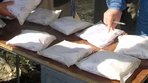 Parte de un alijo de heroína incautado Parte de un alijo de heroína incautado