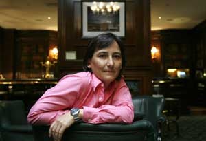 Luz Gómez García: "Hay muchos términos árabes que no tienen nada que ver con el islam" Luz Gómez García: "Hay muchos términos árabes que no tienen nada que ver con el islam"
