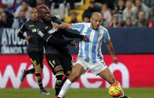 Málaga 2 - 2 Granada. El Málaga se deja dos puntos en La Rosaleda Málaga 2 - 2 Granada. El Málaga se deja dos puntos en La Rosaleda