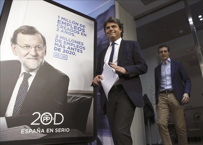 El PP diseña su campaña con España y el empleo como ejes y el PSOE como rival El PP diseña su campaña con España y el empleo como ejes y el PSOE como rival