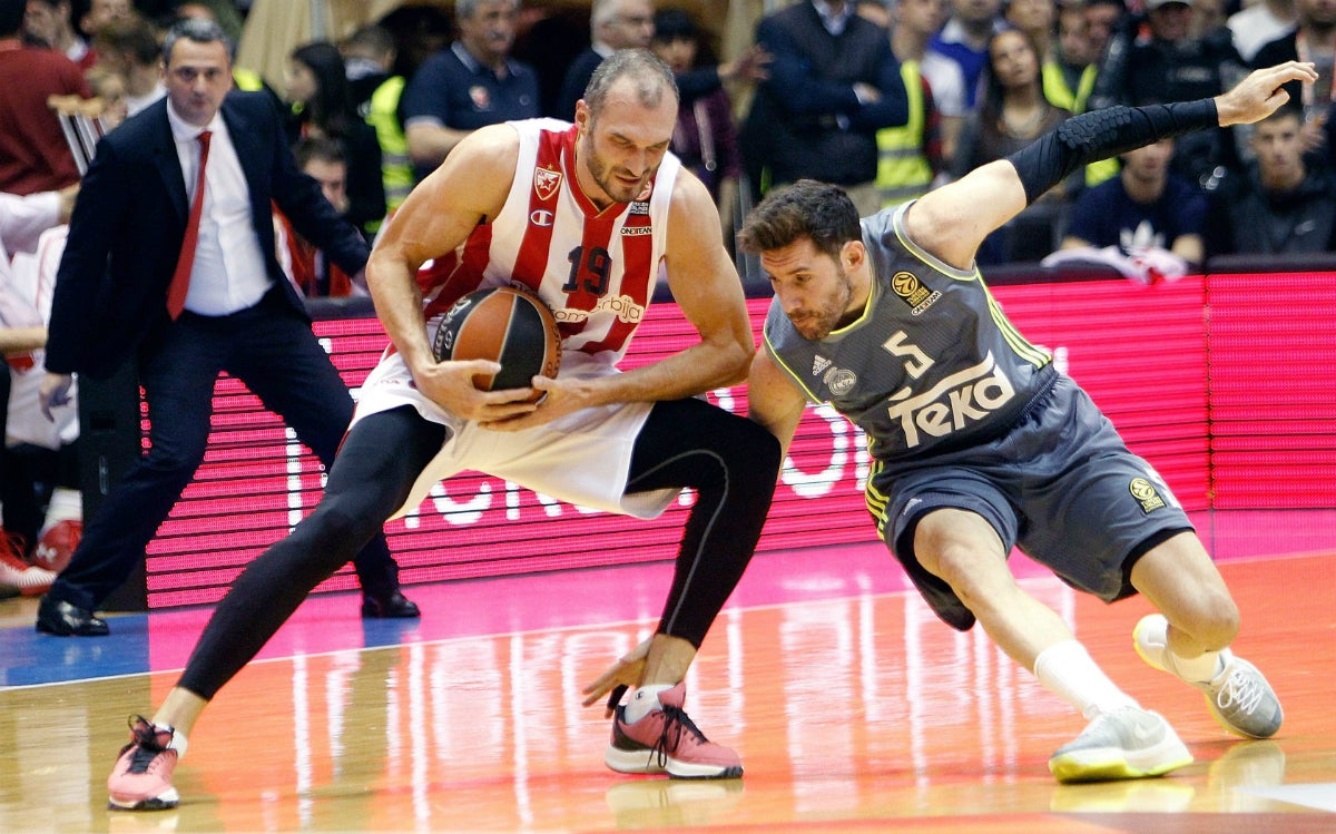 Rudy Fernández sufre una hernia discal y tendrá que pasar por el quirófano Rudy Fernández sufre una hernia discal y tendrá que pasar por el quirófano