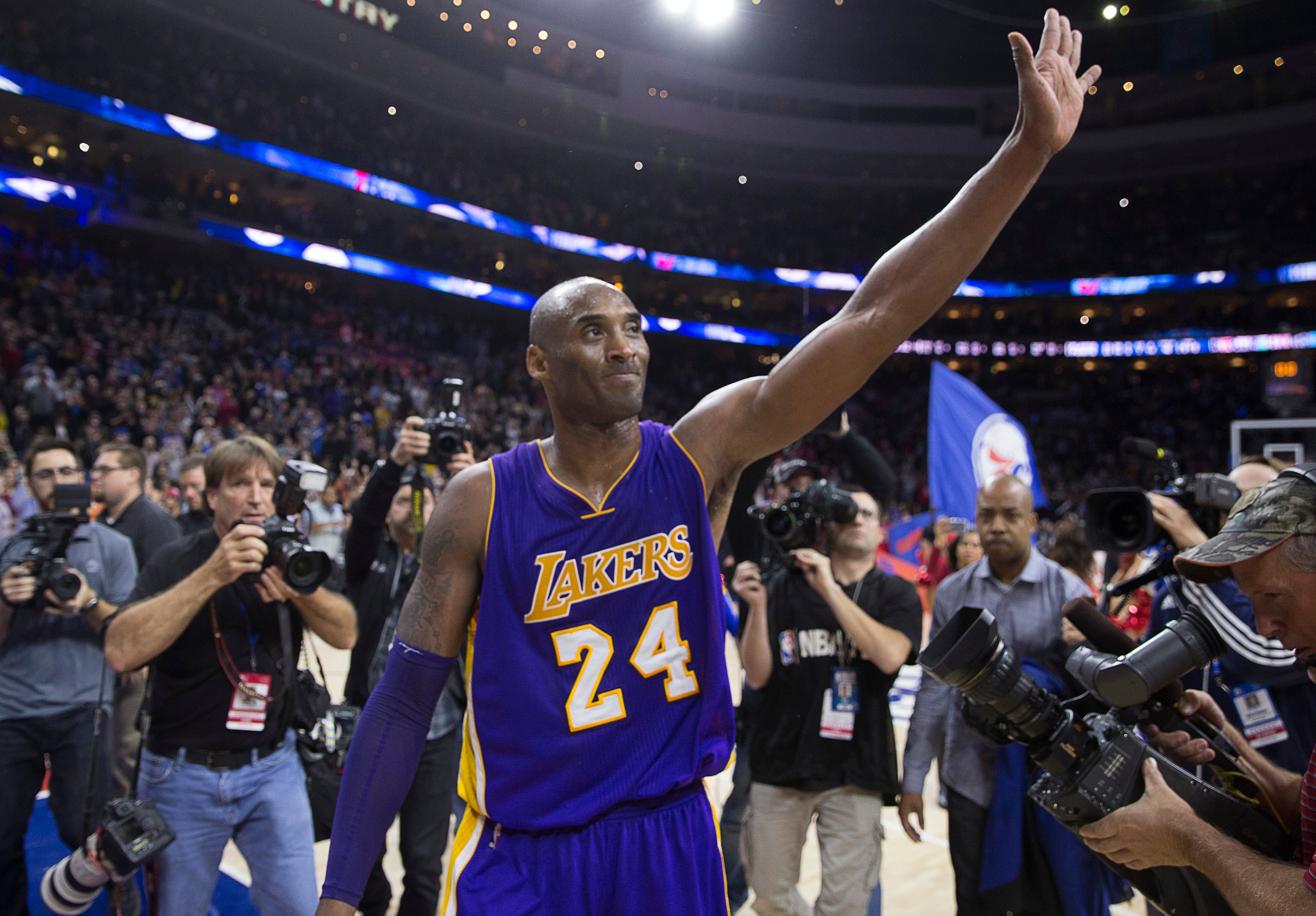 Baloncesto: El Real Madrid se la juega y se retira Kobe Bryant Baloncesto: El Real Madrid se la juega y se retira Kobe Bryant