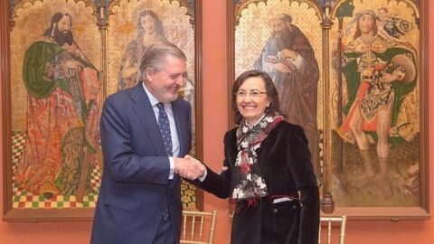 M&eacute;ndez de Vigo y Aguilar acuerdan el traspaso del Museo de la Aduana